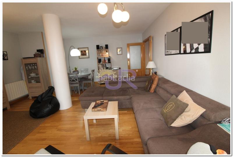 Foto c2b5647a-ab61-48ed-898d-39ccaba23406. Piso  con estupenda situación y con zonas comunes en Paracuellos de Jarama