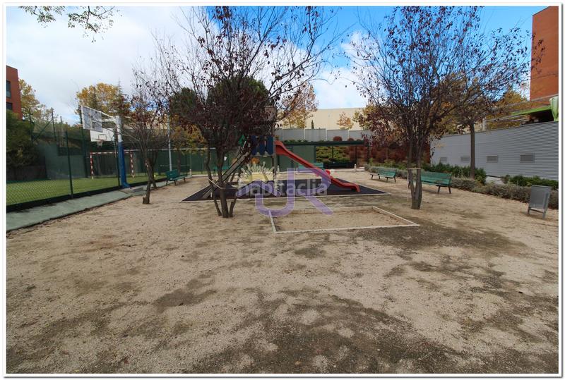 Foto fd2c9f3e-5c3d-4e55-a39a-4de3d9b9e5a0. Piso  con estupenda situación y con zonas comunes en Paracuellos de Jarama