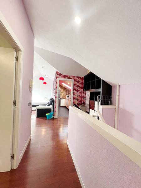 Foto 52237fec-e314-4637-90ae-fc26732d6d48. Alquiler ático se alquila moderno piso ático amueblado de 1 dormitorio en Alcalá de Henares