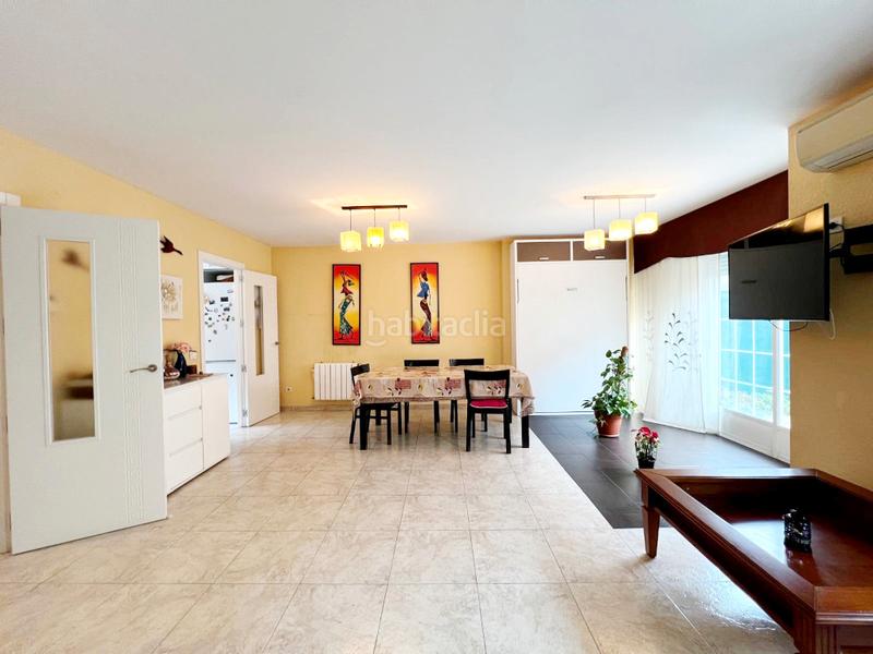 Foto 17e52aeb-9feb-4385-a985-c067c89dac6a. Semi detached house with heating parking in Ensanche Alcalá de Henares