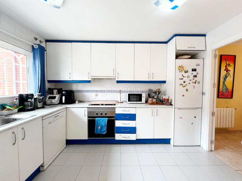 Foto 3530bba2-010c-4d78-a773-dbd3567da2a1. Semi detached house with heating parking in Ensanche Alcalá de Henares