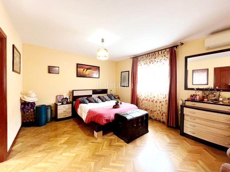 Foto 450bd19b-4ef5-44ef-8654-f3f587ae586a. Semi detached house with heating parking in Ensanche Alcalá de Henares