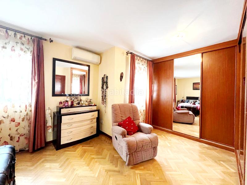 Foto 4535736a-7dbe-4126-88d9-189828c494d9. Semi detached house with heating parking in Ensanche Alcalá de Henares