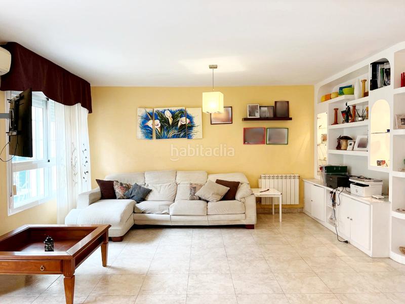 Foto 510c6554-52ab-4f06-b7ec-7d6824995479. Semi detached house with heating parking in Ensanche Alcalá de Henares