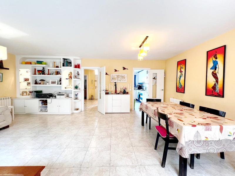 Foto 5563ef55-b88f-43be-9fff-459239a29494. Semi detached house with heating parking in Ensanche Alcalá de Henares