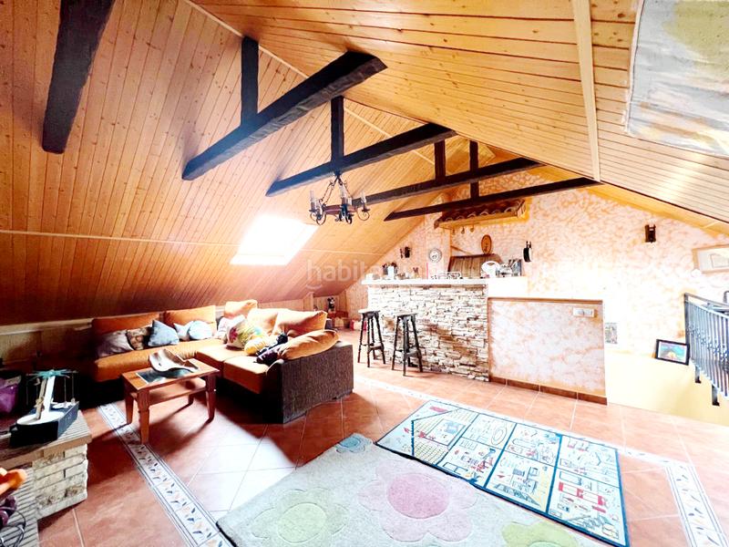 Foto 73dca9b7-3082-4bd4-9586-f10a21de1759. Semi detached house with heating parking in Ensanche Alcalá de Henares