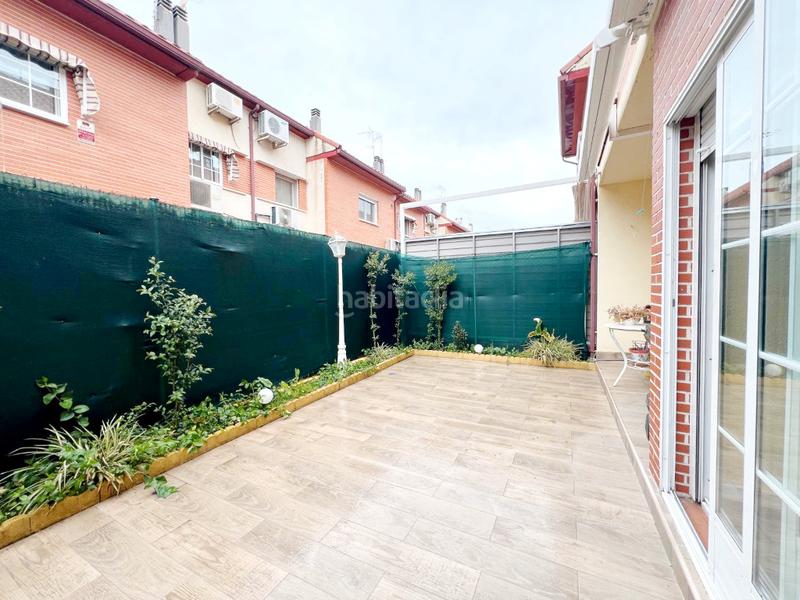 Foto 8d8d82c5-e92f-41fb-87f4-e26f575c32fa. Semi detached house with heating parking in Ensanche Alcalá de Henares