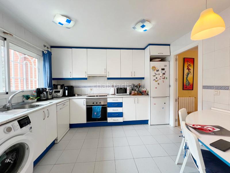 Foto c021a666-068c-4e0e-95b4-0b315aaafc56. Semi detached house with heating parking in Ensanche Alcalá de Henares