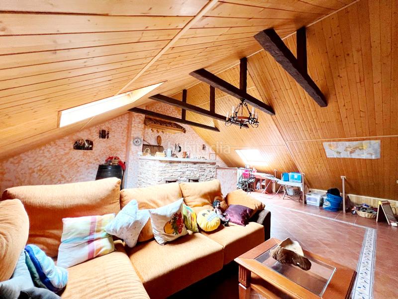 Foto db45dd68-6702-47a1-b6d0-f072f2e9b4b2. Semi detached house with heating parking in Ensanche Alcalá de Henares