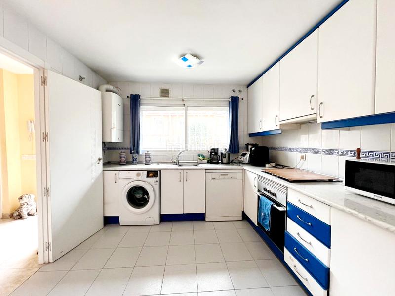 Foto e775f24a-f2f6-47da-b710-0aee3d2e636b. Semi detached house with heating parking in Ensanche Alcalá de Henares