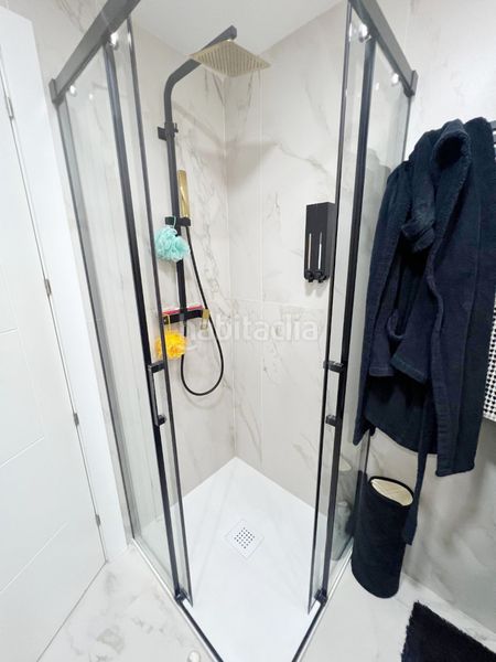 Foto a49b65a7-456a-4282-8550-918e689becdd. Pis amb xemeneia calefacció piscina a Ensanche Alcalá de Henares