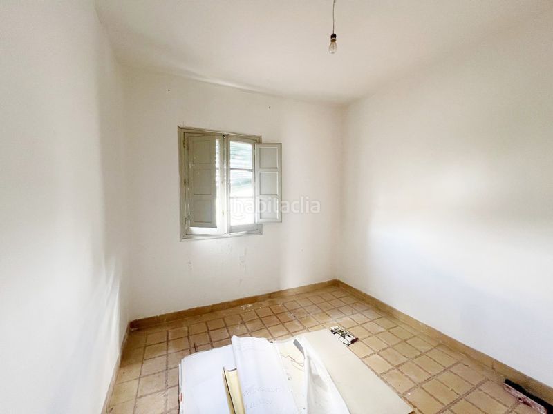 Foto 2e684da1-aa19-4fd8-bff1-a308e2bf072a. Casa amb xemeneia a Corpa