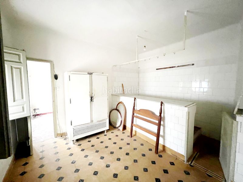 Foto 46596d38-bc00-4f80-8496-5e64819084f8. Casa amb xemeneia a Corpa