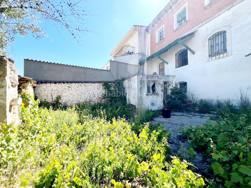 Foto 8be6073a-dd43-4559-81ef-1b9e70c539dc. Casa amb xemeneia a Corpa