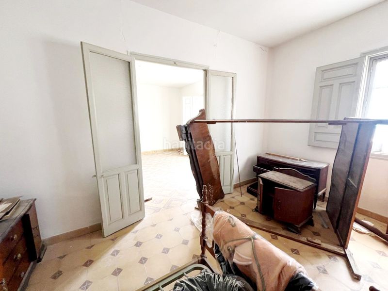 Foto 9cab3178-0fd8-4a37-bc35-5431449f6682. Casa amb xemeneia a Corpa