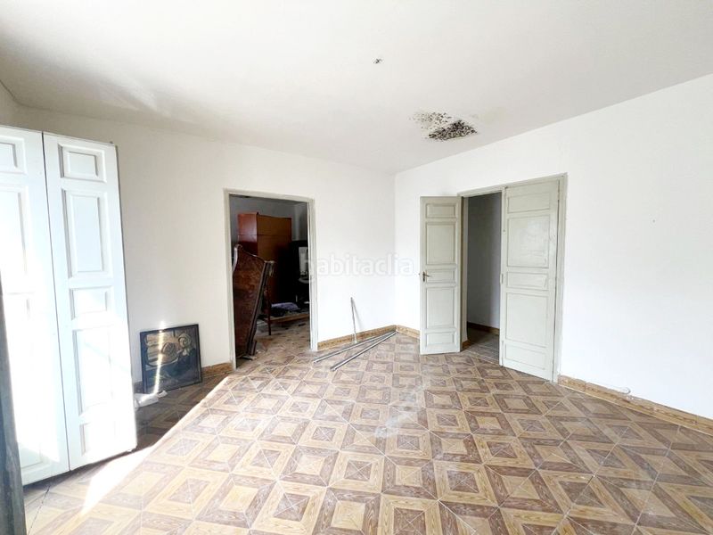 Foto 9f84d9ec-bce0-4321-8188-33681d2ab53b. Casa amb xemeneia a Corpa