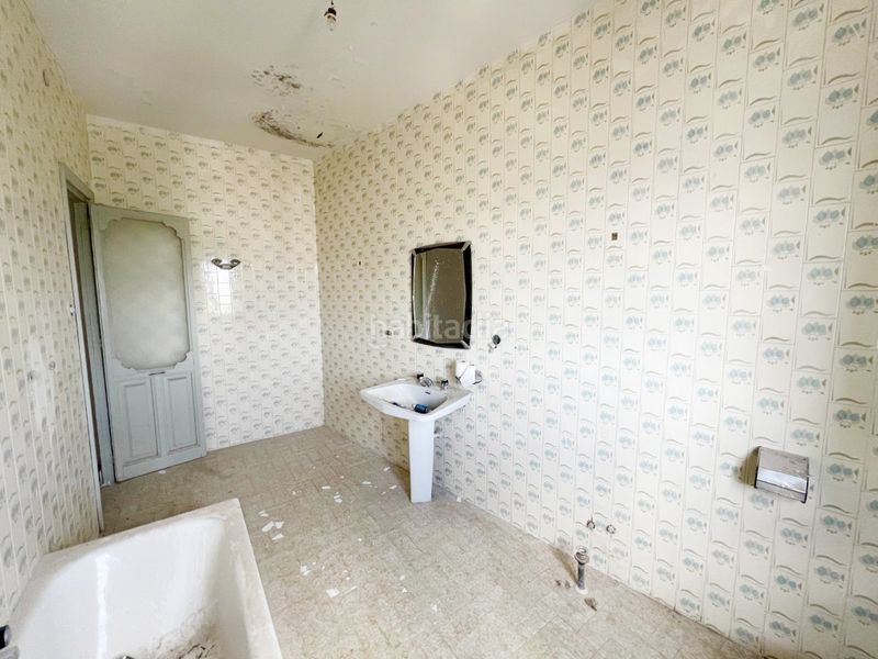 Foto a1d05b92-b571-4cb0-a813-cef94754cda2. Casa amb xemeneia a Corpa