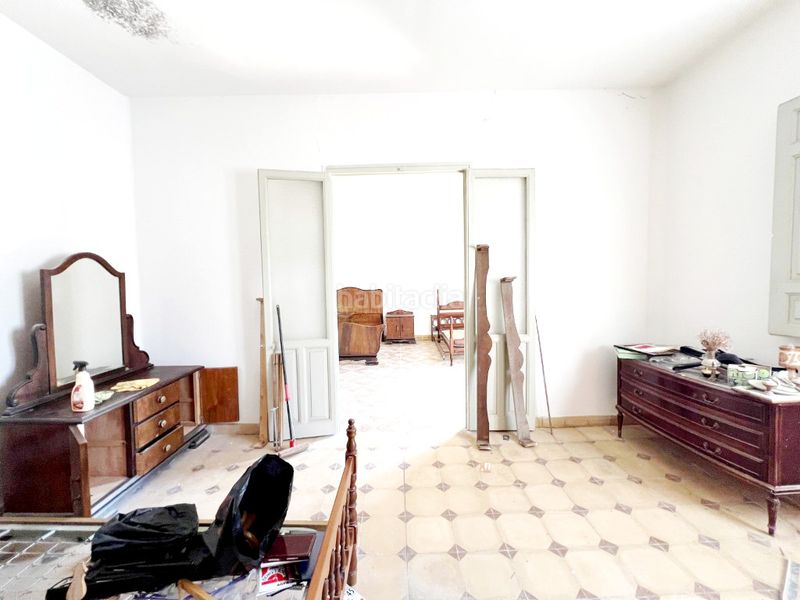 Foto e524149a-eb8c-4806-ab94-3e02acf2a53d. Casa amb xemeneia a Corpa