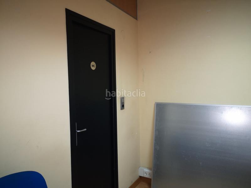 Foto b7cf35d3-b4f4-4c10-a999-d15980942ddb. Alquiler local comercial local en la ronda francesc macià en Mataró