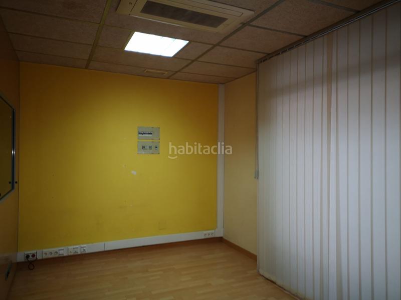 Foto 152b84c6-70fd-4cdc-8474-c7587c84135f. Lloguer local comercial amb calefacció a Eixample Mataró