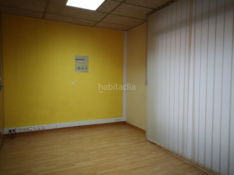 Foto 2e3a6e15-9d64-4542-840b-aedd664a93a2. Lloguer local comercial amb calefacció a Eixample Mataró