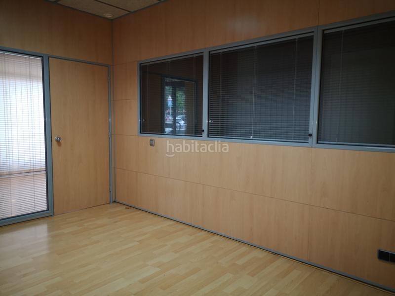 Foto 5898b46a-017d-415d-9d7a-78931a4f15f8. Rent business premise with heating in Eixample Mataró