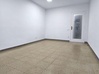 Location Appartement  Carrer d'enric granados. Pis a vilassar de mar per entrar a viure.