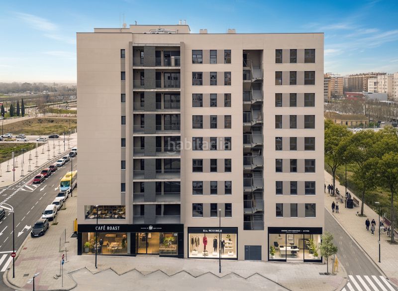 Foto 172aa711-a5b0-4b1c-95e4-cf1c439d3f08. Local comercial a calle aires de albada 1 a La Jota Zaragoza