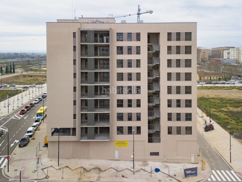 Foto b5eef414-67cf-4e58-9f78-2ff6ff0630b5. Local comercial a calle aires de albada 1 a La Jota Zaragoza