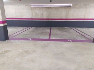 Aparcament cotxe en Calle de alberto antonio mustienes luesma 27. Plaza n�4. ultimas plazas de garaje disponibles