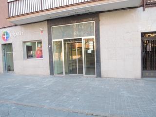 Lloguer Local Comercial a Calle de numancia 10. Local comercial planta calle