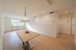 Appartement à Calle del corazón de maría 9. Piso en buen estado