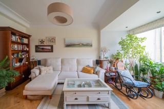 Appartamento  Calle de guzmán el bueno 105. Vivienda de cinco dormitorios junto a cea bermúdez