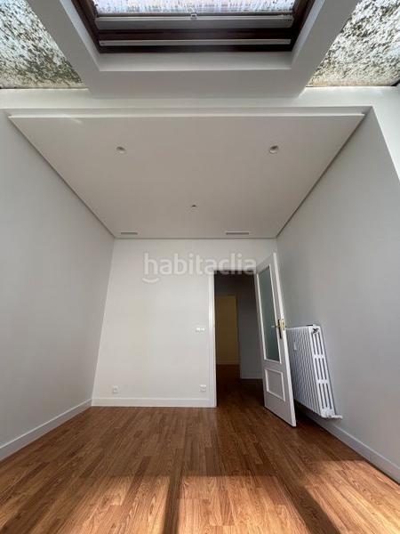 Foto 23f47886-1c17-4e40-a45c-d5e35d17ac31. Pis amb calefacció a Argüelles Madrid