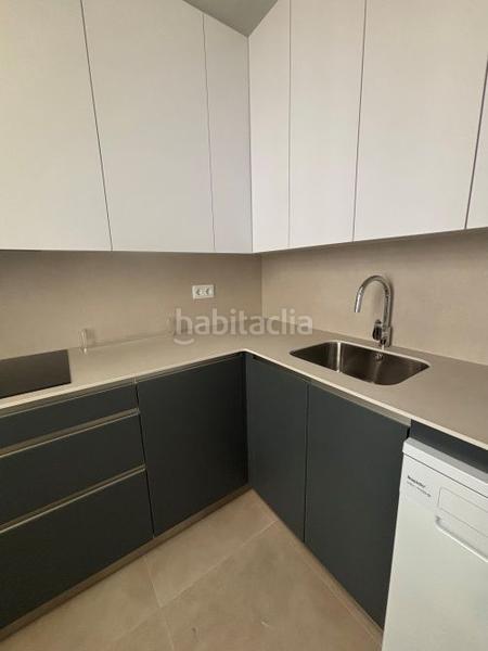 Foto 6b4e8d26-6413-44d7-9ff2-53a6f8be1c5e. Pis amb calefacció a Argüelles Madrid