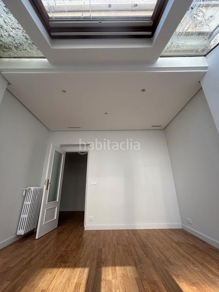 Foto cbf517d4-eb16-4fa2-8c41-34f5027e683e. Pis amb calefacció a Argüelles Madrid