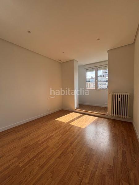 Foto fb6c3ce7-fe83-4c7f-bc58-918ca7dc547e. Pis amb calefacció a Argüelles Madrid