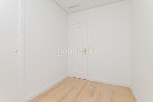 Foto 71c6b0a8-310d-4b62-9548-d603fb076074. Àtic amb calefacció a Argüelles Madrid