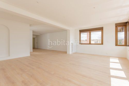 Foto a7d5ab4d-d2d8-4bed-afbd-9ec9a3c5143d. Àtic amb calefacció a Argüelles Madrid