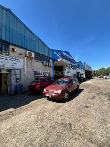 Foto 4459fbdd-e5ca-4d31-b557-55cb1754aef5. Nave industrial  en venta en barrio la estación, 3 dormitorios. en Madrid