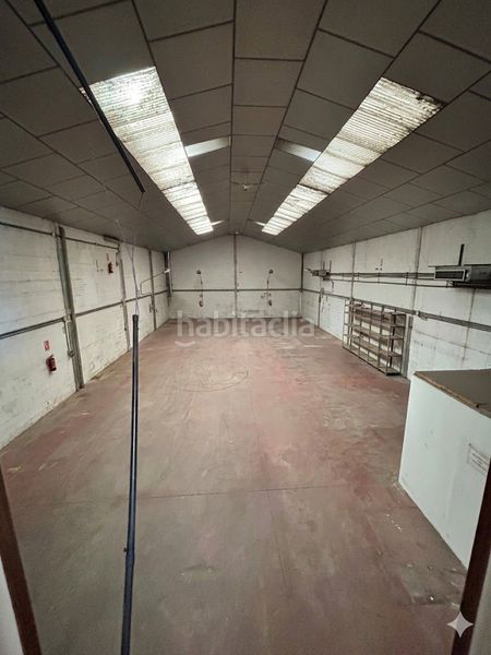 Foto 535902b6-4c7c-4010-a69b-5ec98fb7c7e6. Nave industrial  en venta en barrio la estación, 3 dormitorios. en Madrid