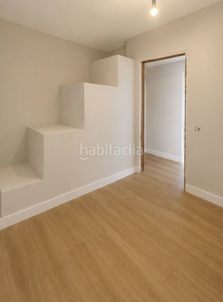 Foto 68b9a1d2-2329-4e13-9f6e-2ca16cea42f0. Casa adossada amb calefacció a Entrevías Madrid