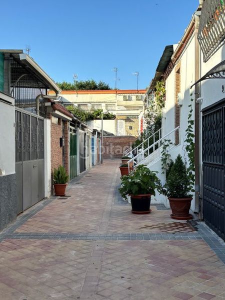 Foto 93d7d084-6a30-4a44-95f6-84d92b237b27. Casa adossada amb calefacció a Entrevías Madrid