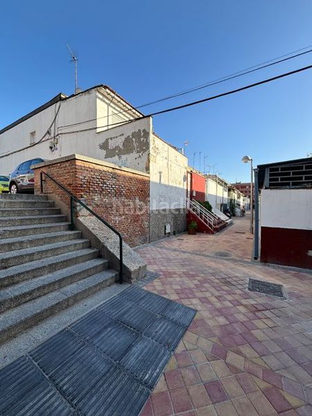 Foto ea4efab0-8d92-4bb1-82be-86602312f355. Casa adossada amb calefacció a Entrevías Madrid