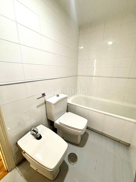 Foto 59cc14b2-cc21-42e3-b8db-9de5d46baf7c. Rent flat with heating parking in Timón Madrid