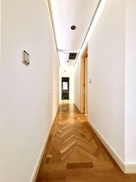 Foto 7cf9e5ad-d5c5-4f85-bdef-9db1e33a1996. Rent flat with heating parking in Timón Madrid