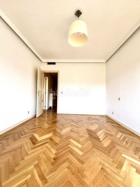 Foto eadd20ee-9e0c-446c-a2cb-28f601053311. Rent flat with heating parking in Timón Madrid