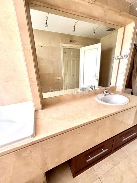 Foto f2e47aaa-1275-40e9-b8eb-288489b703f3. Rent flat with heating parking in Timón Madrid