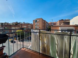 Appartement  Calle de gerona. Piso exterior y luminoso , bien comunicado