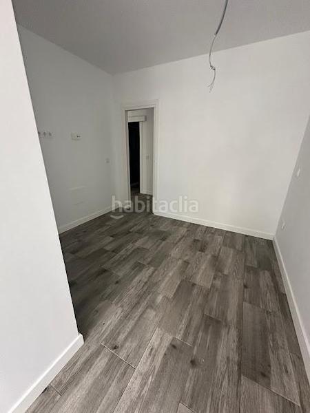 Foto 8d52cd44-a5c6-45c2-984e-ea5e98a5ff2c. Rez-de-chaussée avec parking dans Juan de la Cierva Getafe